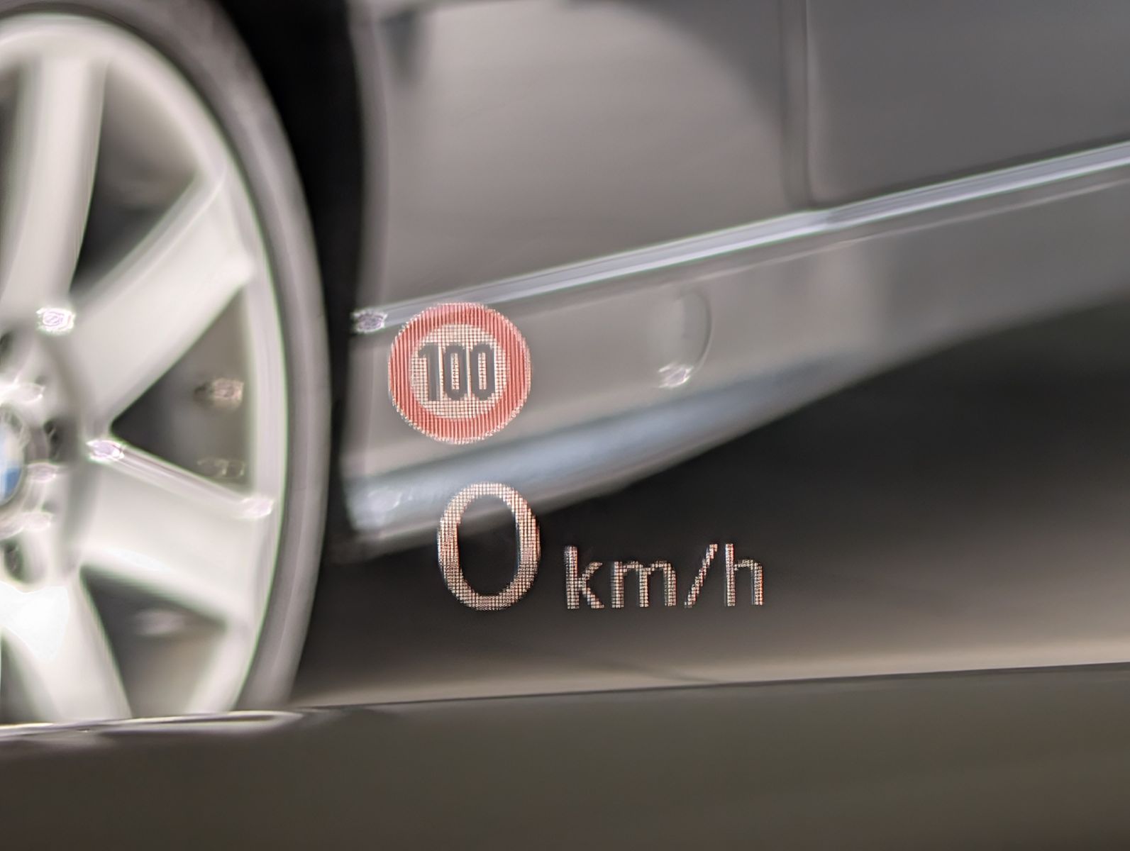 Fahrzeugabbildung Volkswagen Tiguan 2.0TSI R-Line 4M ACC HUD Cam StHz AHK 19"