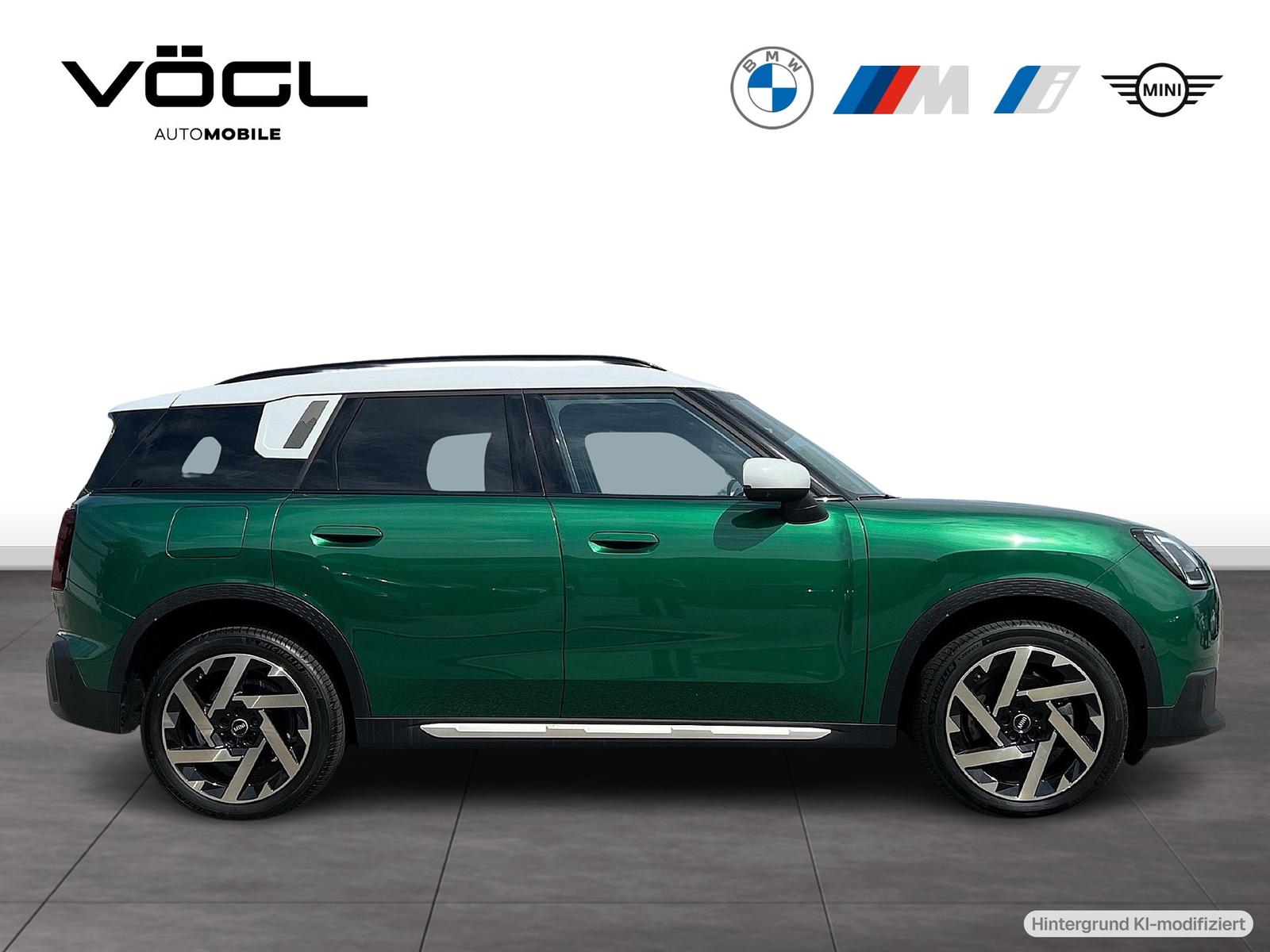 MINI Countryman C Favoured Trim Paket XL AHK