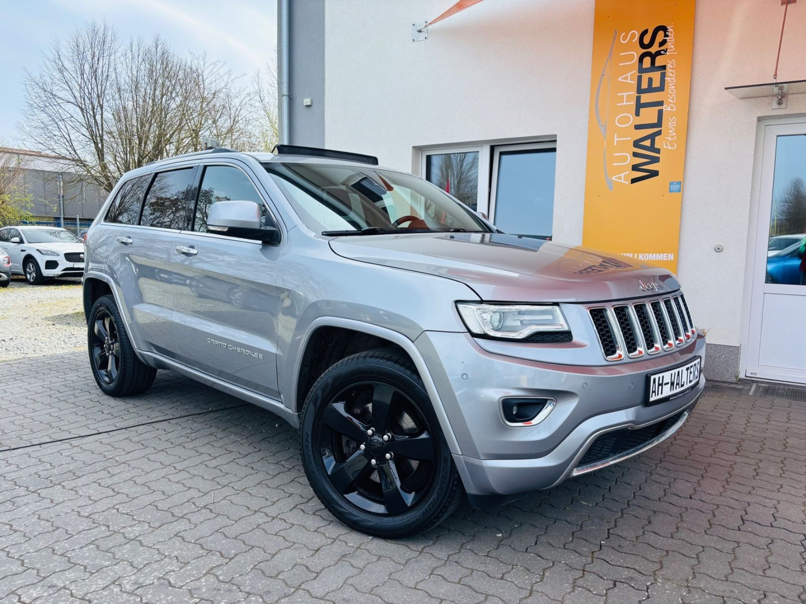 Jeep Grand Cherokee 3.0 CRD Overland=AHK-Leder-=