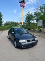 Audi A3 1.6 TÜV NEU,Rentner,39900km!Scheckheft - Audi A3 aus 2003: 1.6