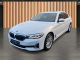 BMW 530 iA Luxury Line*Anhängerkupplung*Glasdach - weiße BMW 530