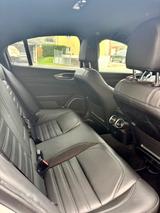 Alfa Romeo Giulia 2.0 Turbo 16V 206kW AT8-Q4 Veloce - silberne Alfa Romeo Giulia