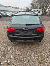 Audi A4 Avant Attraction quattro - Audi A4: Kombi, Attraction