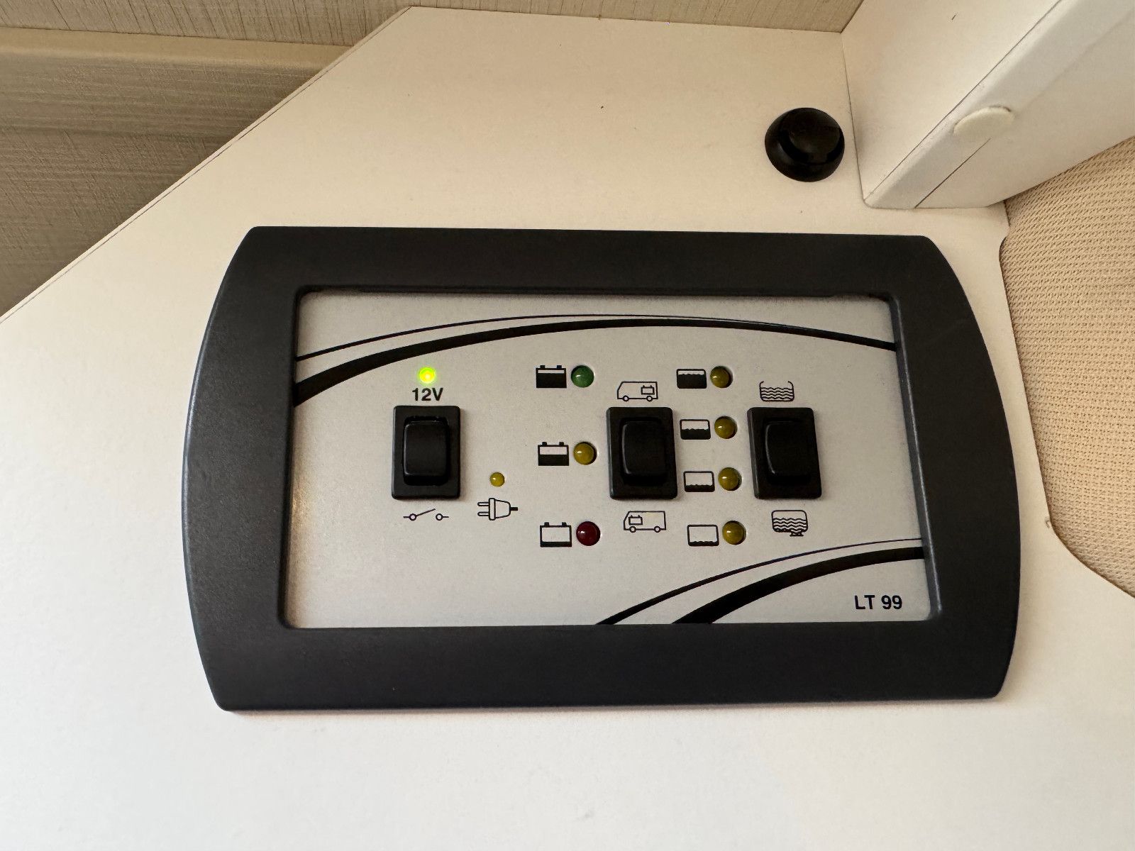 Fahrzeugabbildung Sunlight Cliff 640 FIAT EINZELLBETTEN TV KAMERA 18 ZOLL