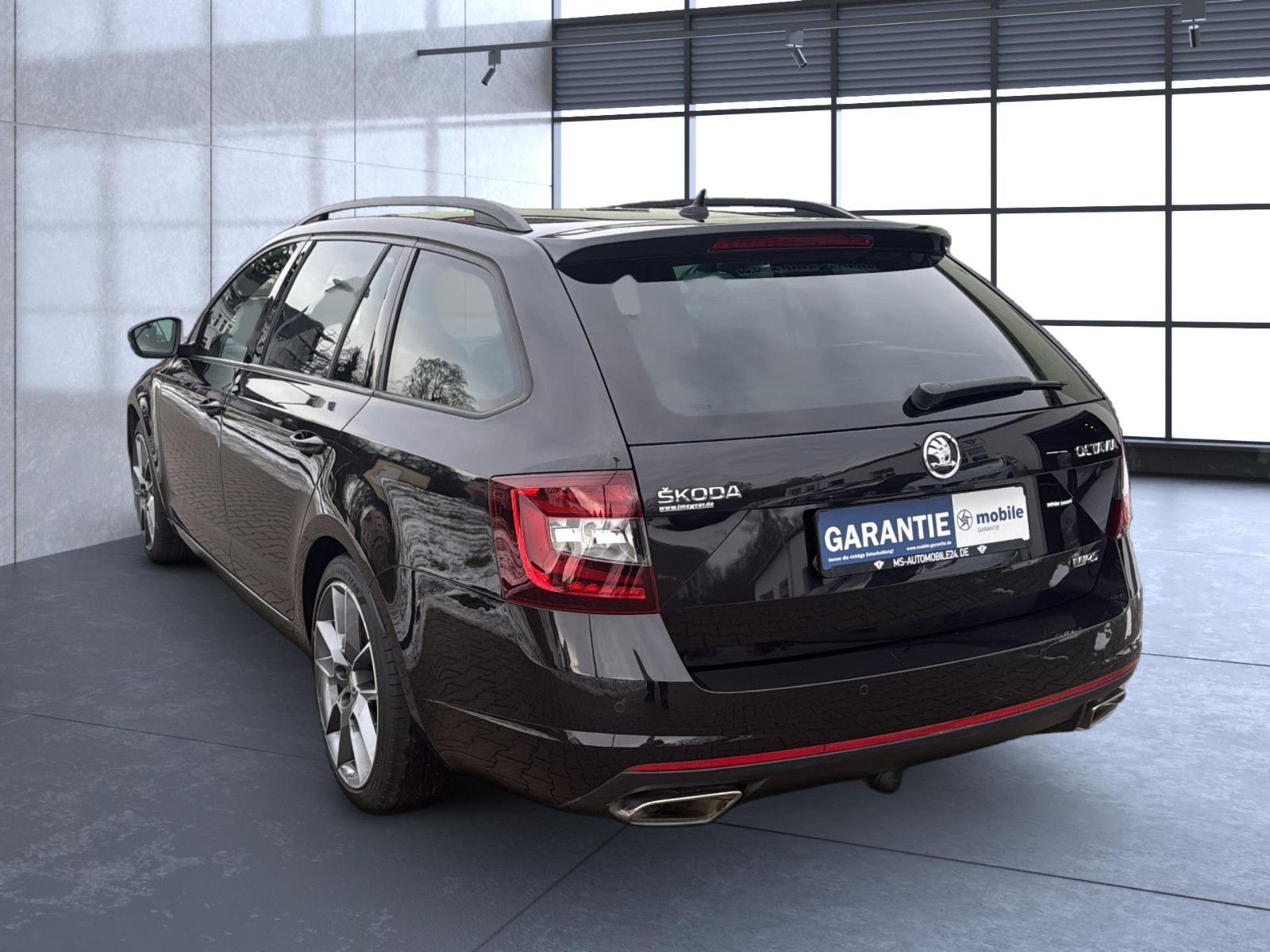 Fahrzeugabbildung SKODA Octavia Combi RS 245 / AHK/Unfallfrei