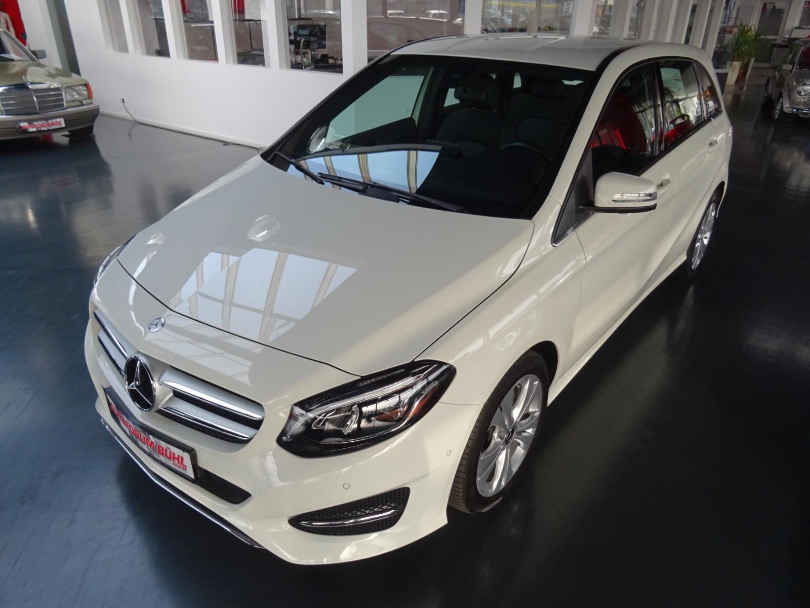 Mercedes-Benz B 180 Urban SCORE! /Autom./Tempomat/Navi/LED/PDC