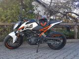 KTM 125 Duke - KTM 125