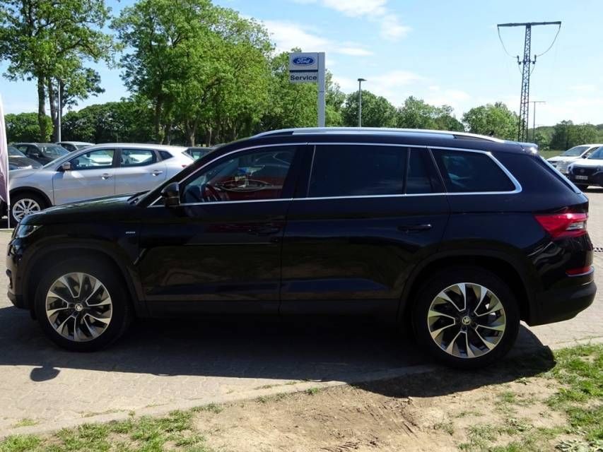 Fahrzeugabbildung SKODA Kodiaq 1.5 TSI Clever Navi RFK