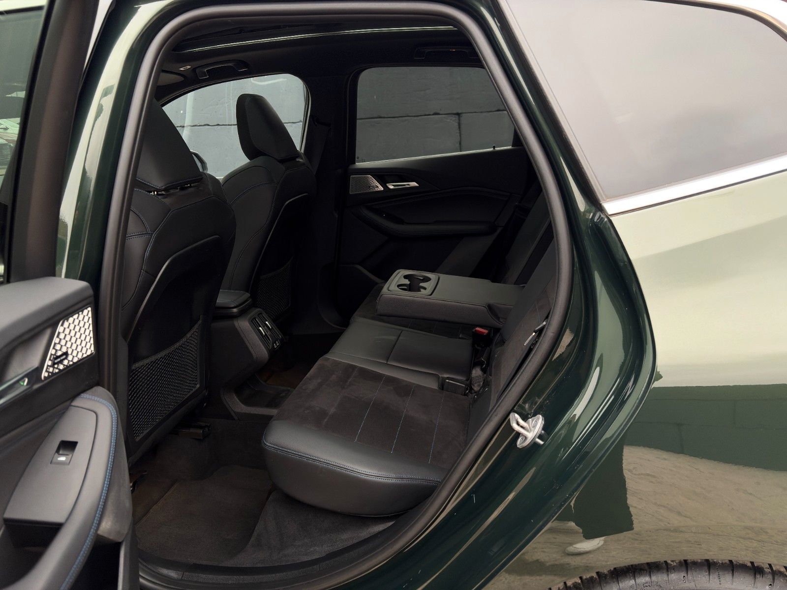 Fahrzeugabbildung BMW 223i Active Tourer M Sport Pano Massage H&K AHK