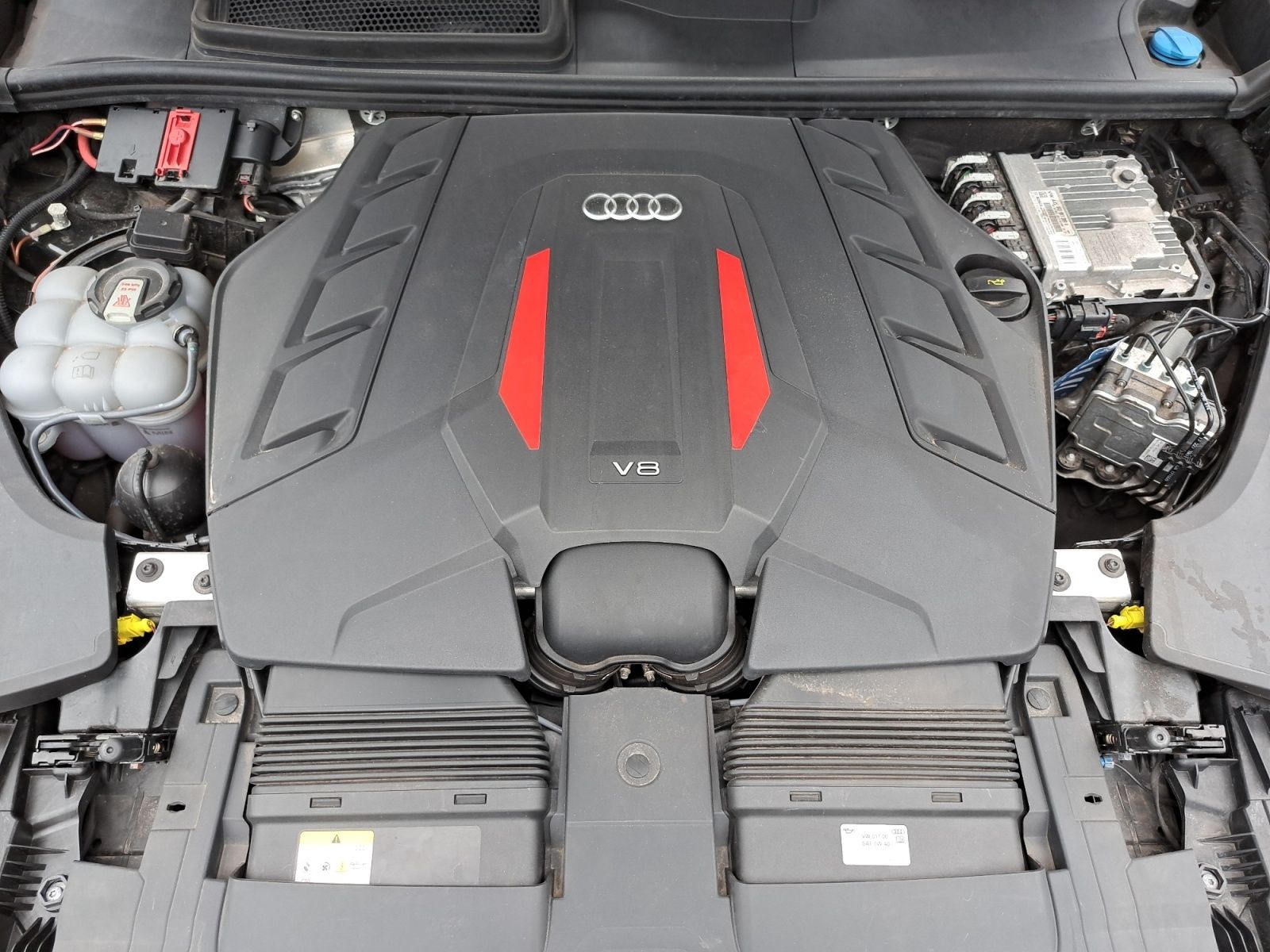 Audi SQ8 - Bild 20