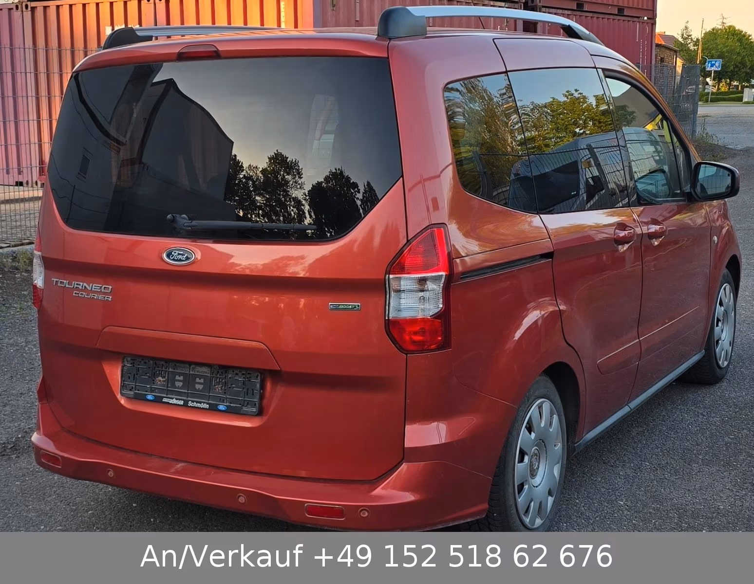 Ford Tourneo Courier 1.0 EcoBoost 74kW Titanium !!!