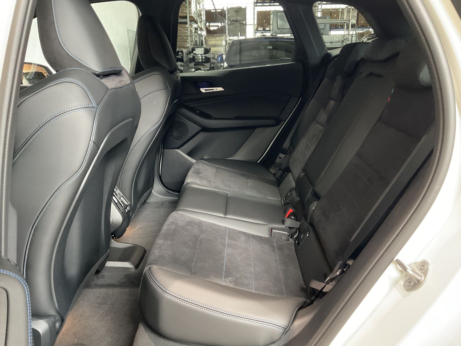 Fahrzeugabbildung BMW 225e xDrive Anhängerkupplung, Adaptives M Fahrwe