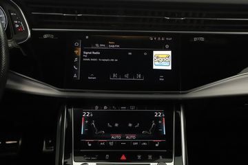 Audi Q8 - 9
