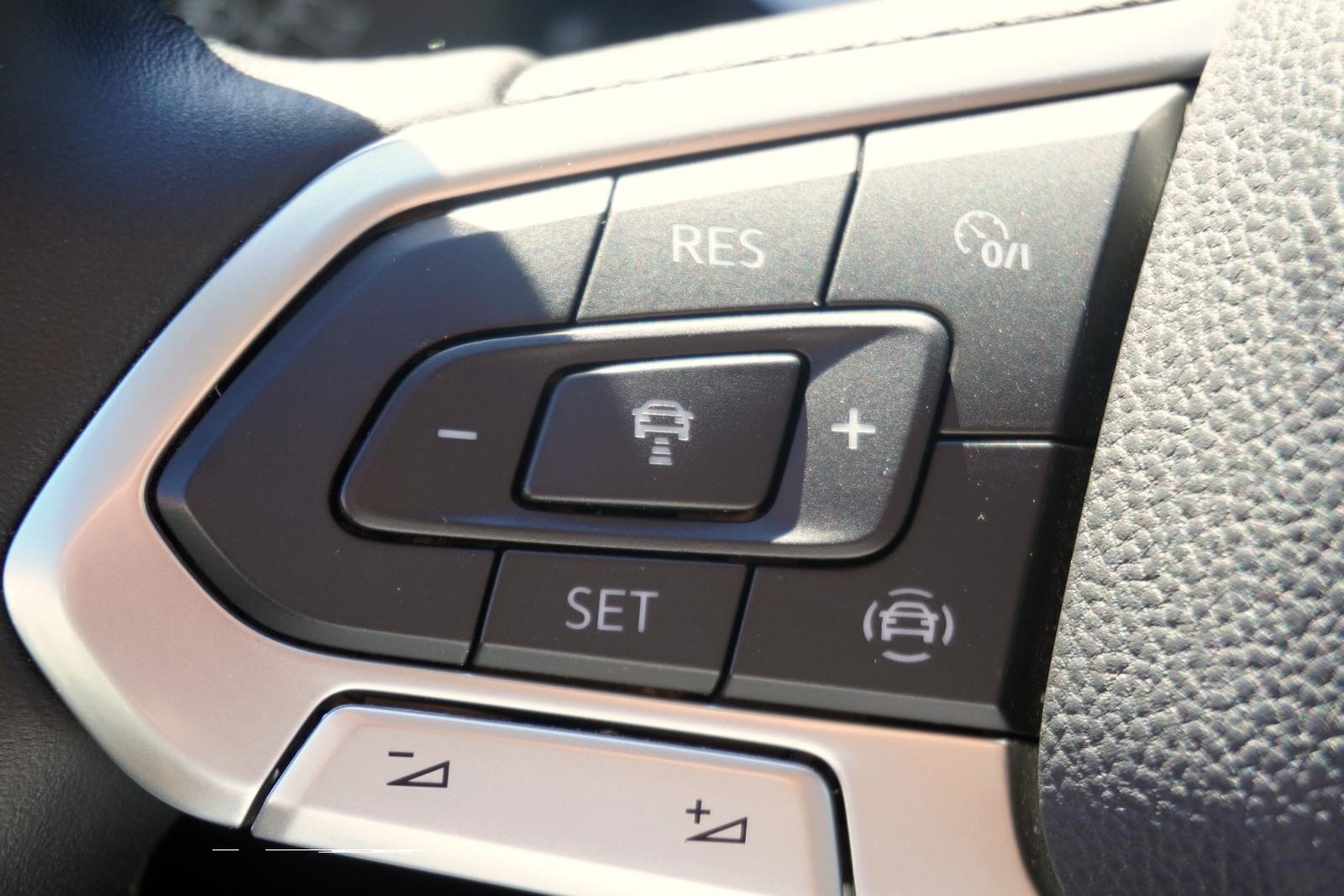 Volkswagen Golf VIII Variant 1.0 TSI LED Sitzheizung AHK, миниатюра 13