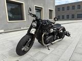 Triumph Bonneville Bobber Edition Custom Jekill & Hyde - TRIUMPH CUSTOM