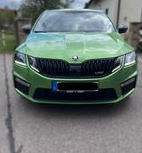 Skoda Octavia 2.0 TSI DSG RS 245 RS - Skoda Octavia: Grün, RS