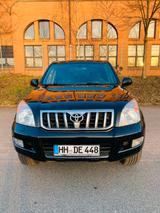 Toyota Land Cruiser 3.0 D-4D Automatik - - Toyota Land Cruiser mit Diesel-Antrieb: Geländewagen, 3.0
