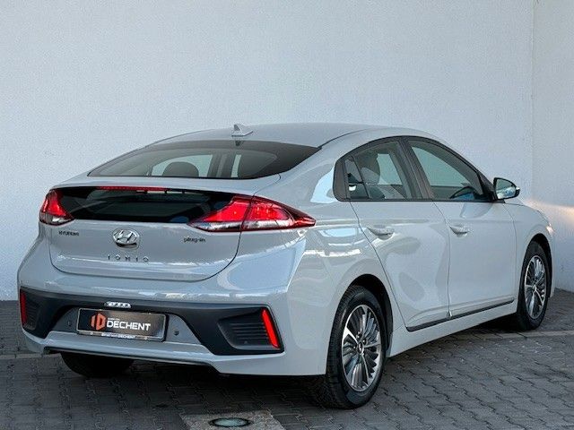Fahrzeugabbildung Hyundai IONIQ Trend 1.6l Plug-In Hybrid 141PS Kamera!