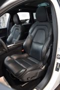 VOLVO XC60 D5 AWD~R Design~Leder~Business~I-safe~21"