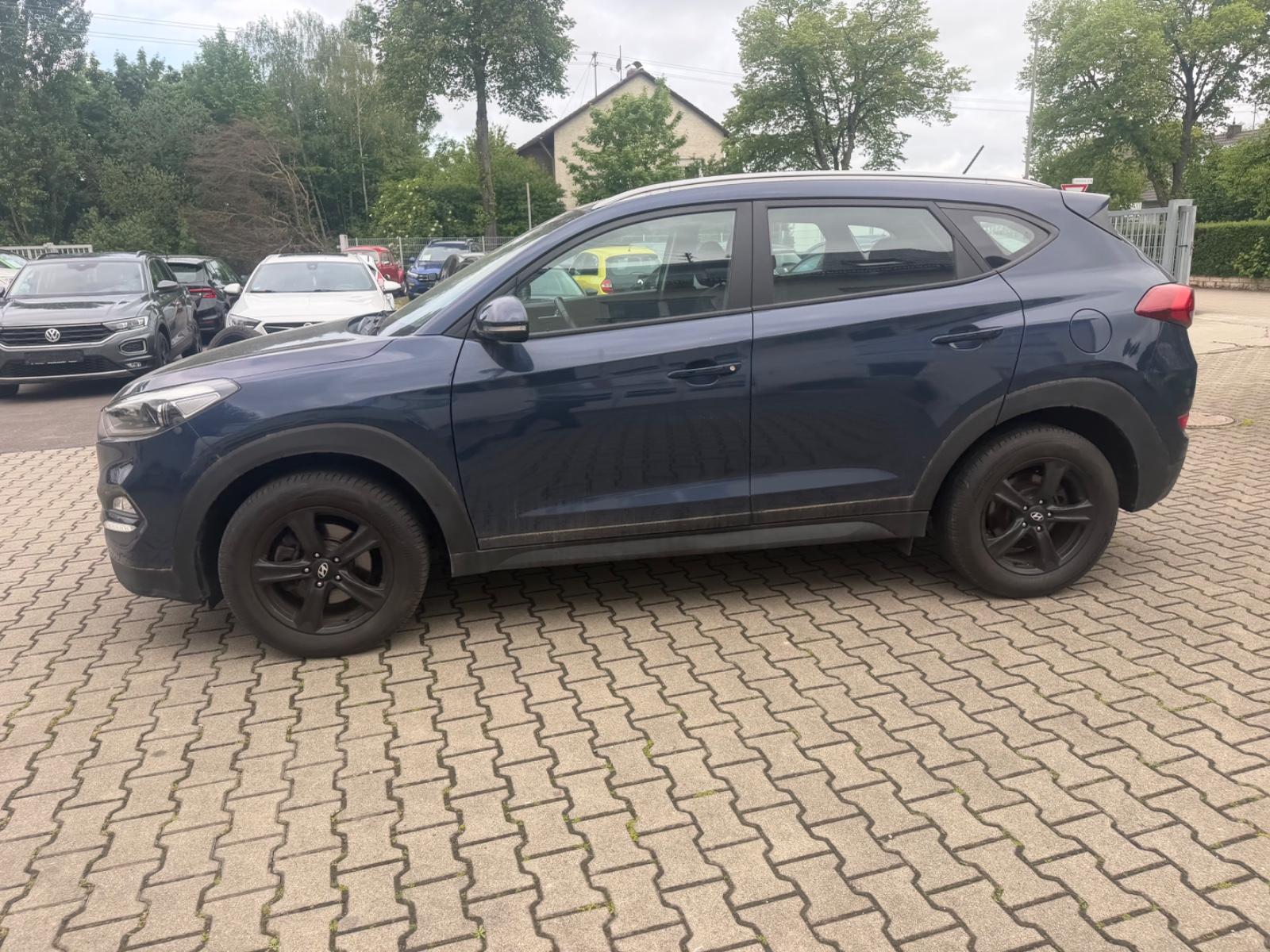 Hyundai Tucson blue Trend 2WD Winterpaket