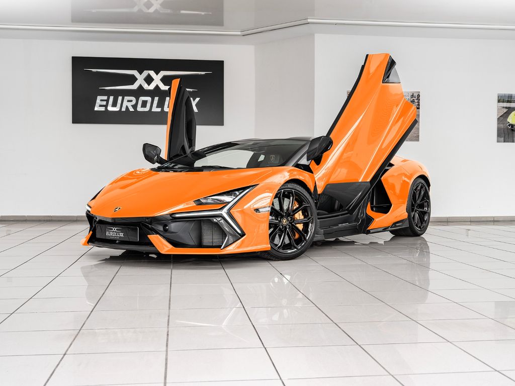 Image of Lamborghini Revuelto