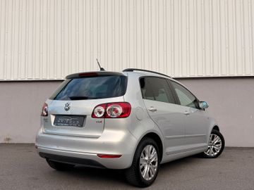 Volkswagen Golf - 6