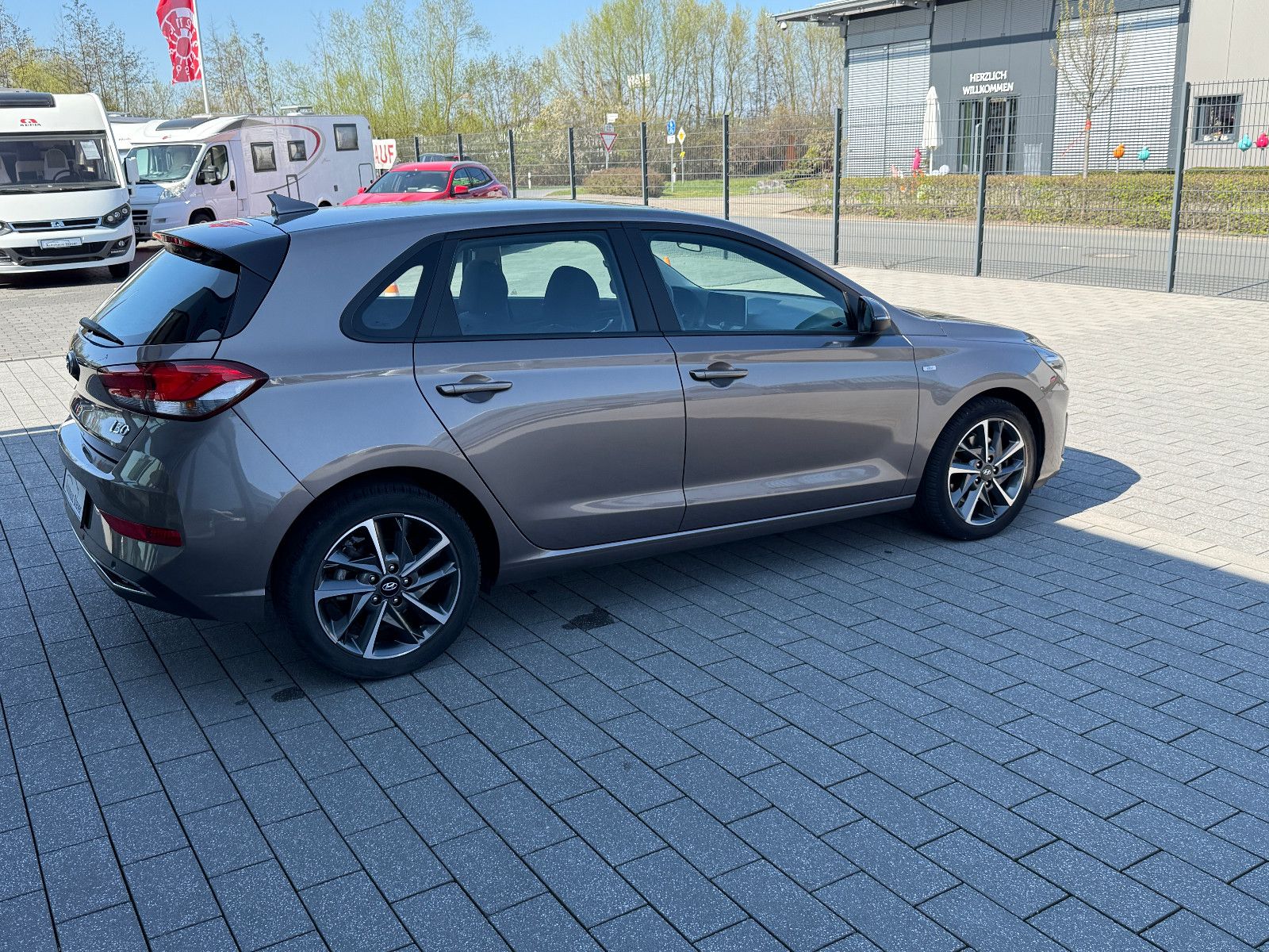 Fahrzeugabbildung Hyundai i30 Trend Mild-Hybr.48V NAVI CAM KLIMA ALLWETTER