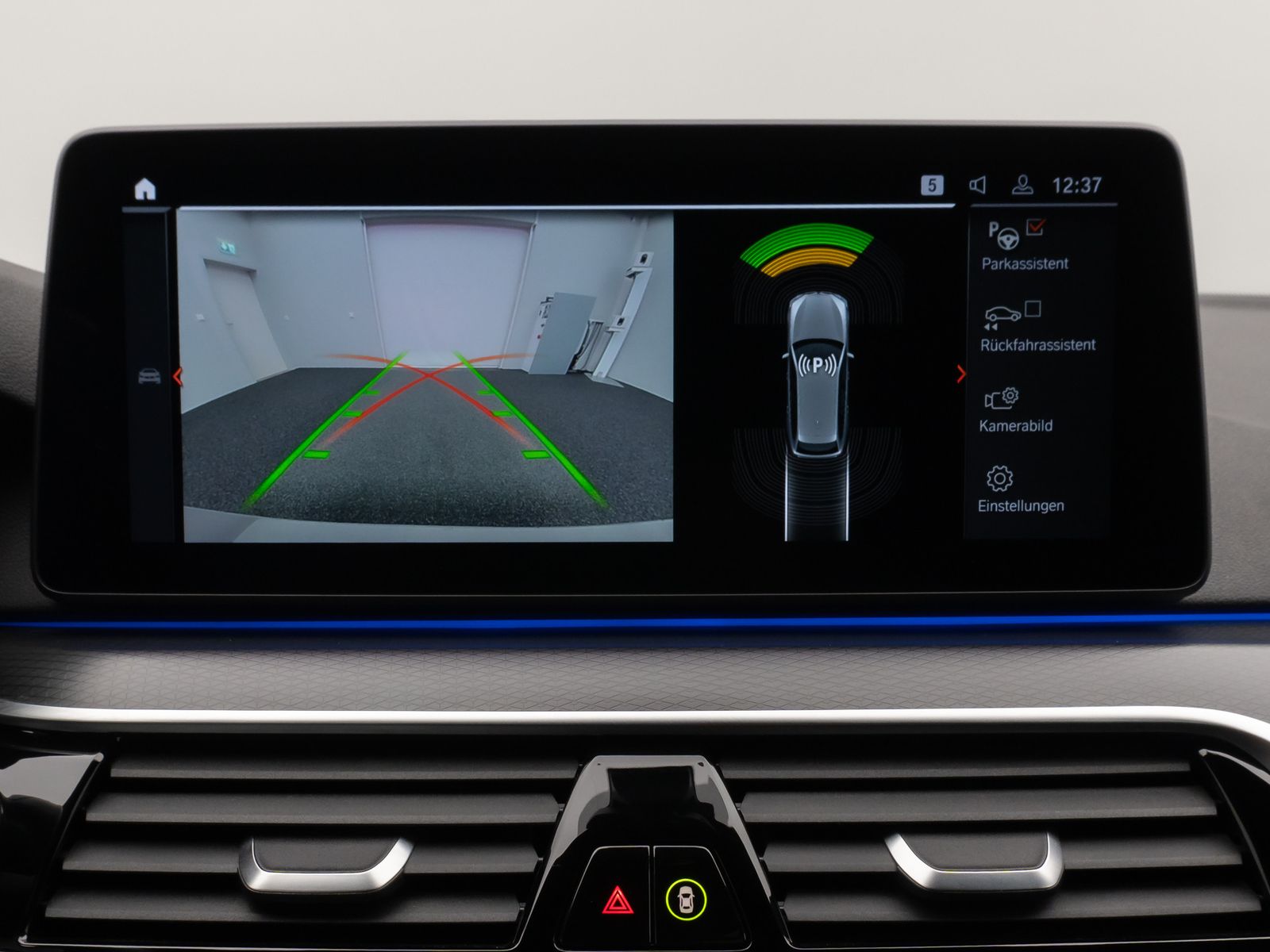 Fahrzeugabbildung BMW 530d xD M Sport Laser Kamera HUD DAB H/K 4xKlima
