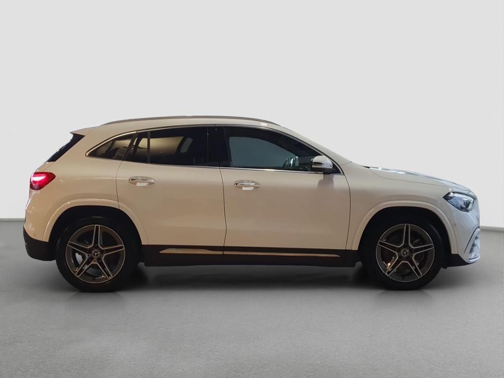 Fahrzeugabbildung Mercedes-Benz GLA 200 AMG*KeyLess*MULTIBEAM*SpurH*PDC*RFK*AHK