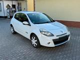 Renault Clio 1.2 16V TomTom Edition Navi K... - Renault Clio TomTom-Edition