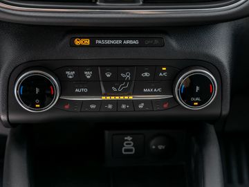 Ford Kuga 2.5 Plug-In Hybrid Vignale 360° Kamera LED