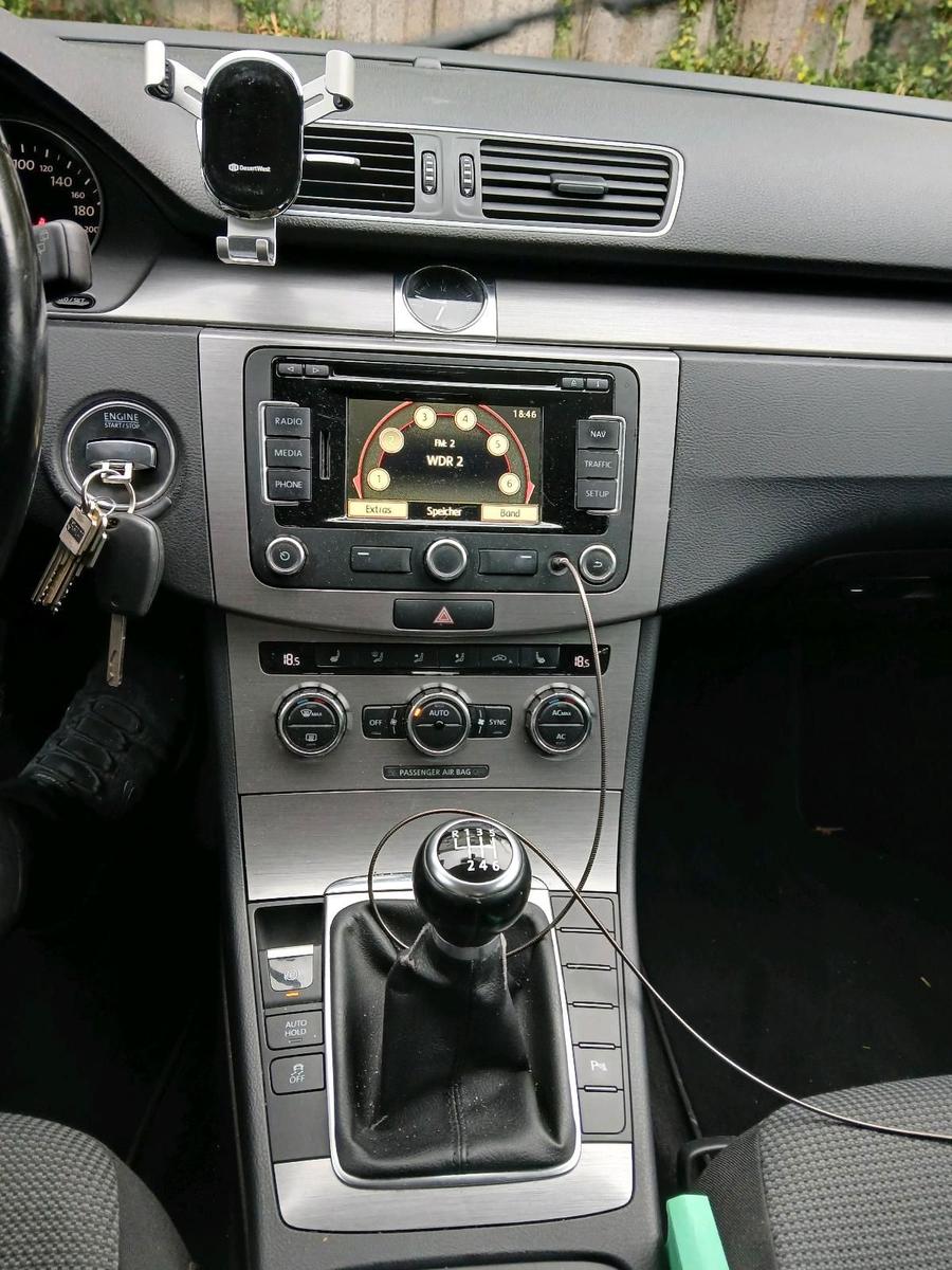 Volkswagen Passat 2012 — photo 7