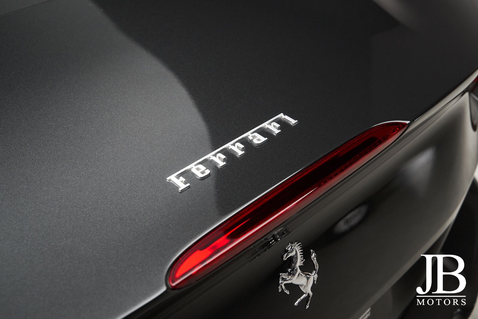 Fahrzeugabbildung Ferrari Portofino M Carbon LED JBL Surround Magneride