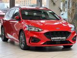 Ford Focus Turnier ST-Line AUTOM*SHZ*LHZ*NAV*CARPLAY* - Ford Focus Gebrauchtwagen in Wuppertal