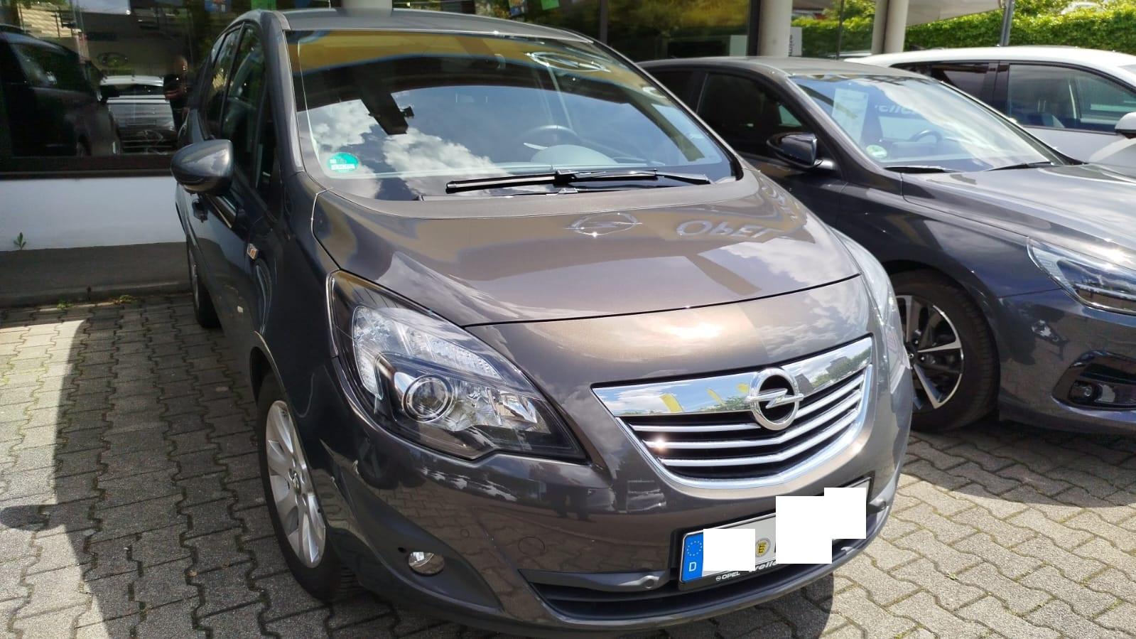 Opel Meriva B Innovation- Fahrradträger integriert