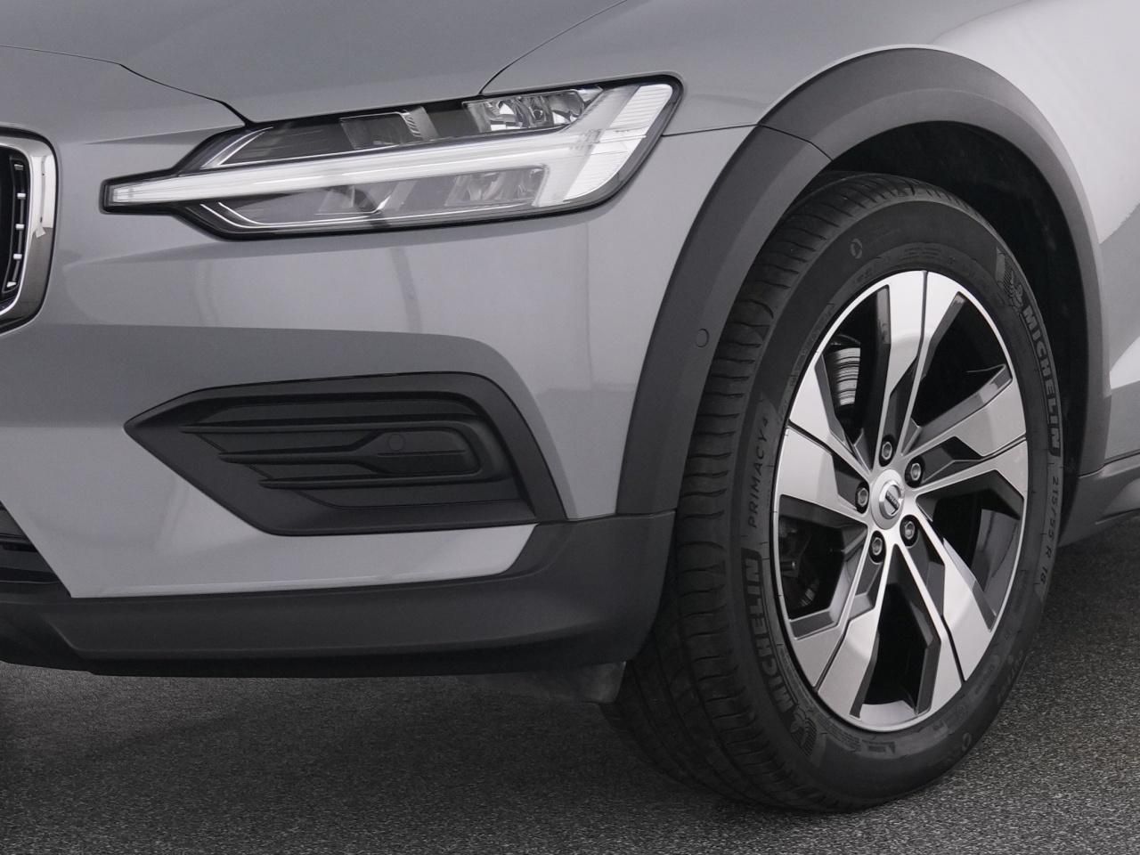 Volvo V60 Cross Country B4 AWD Plus+WINTERPAK+RFK+ foto 9