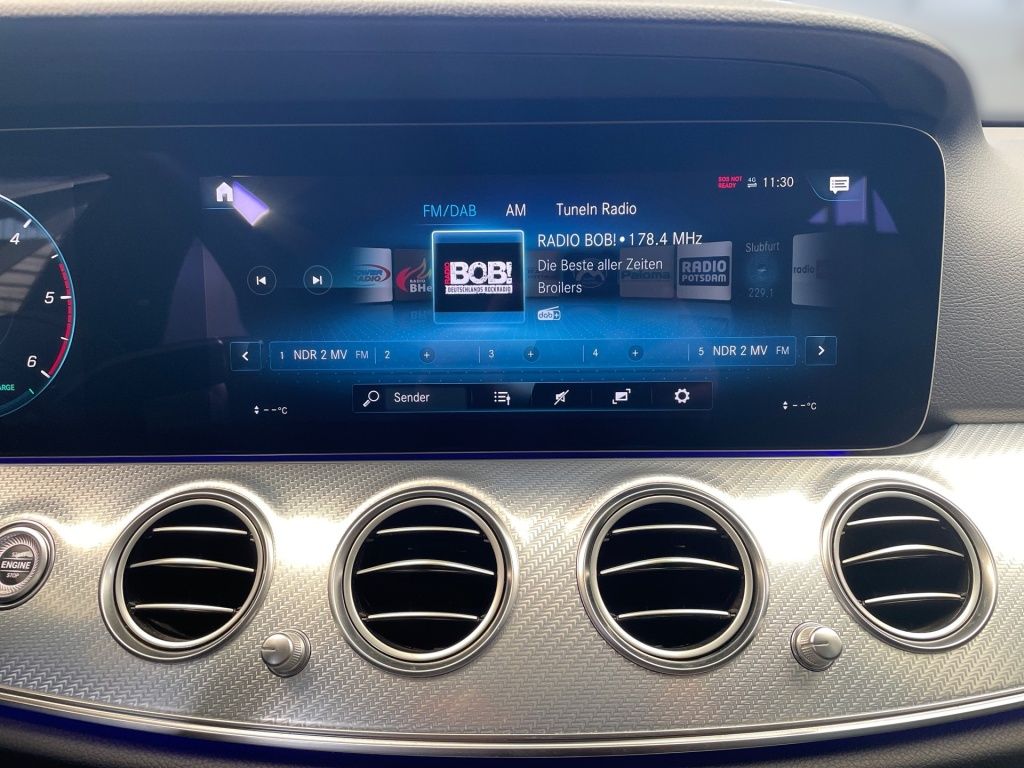 Fahrzeugabbildung Mercedes-Benz E 220 dT 4M All-Terrain Avantg. AHK Airmatic 360