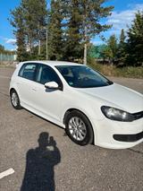 Volkswagen Golf 1.6 TDI BlueMotion BlueMotion - Volkswagen Golf aus 2011: Bluemotion