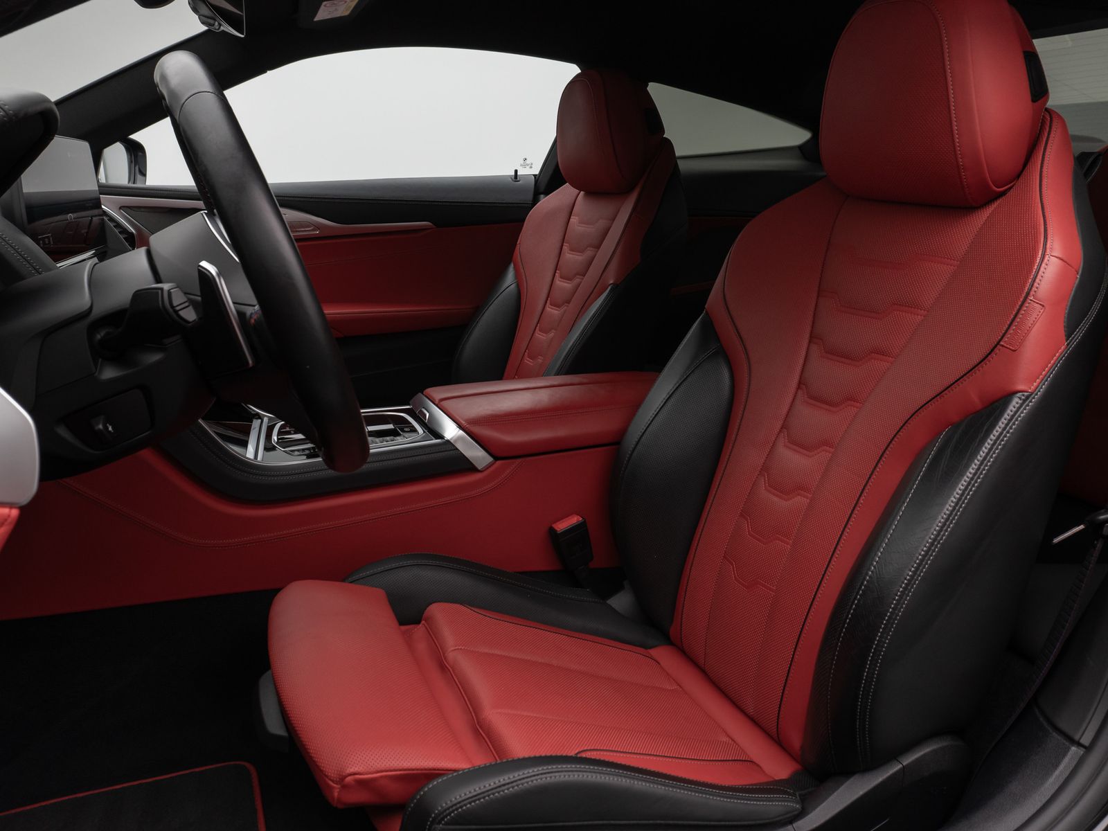 Fahrzeugabbildung BMW M850i xD Coupé 360°Laser HUD SoftCl Komfort 20"