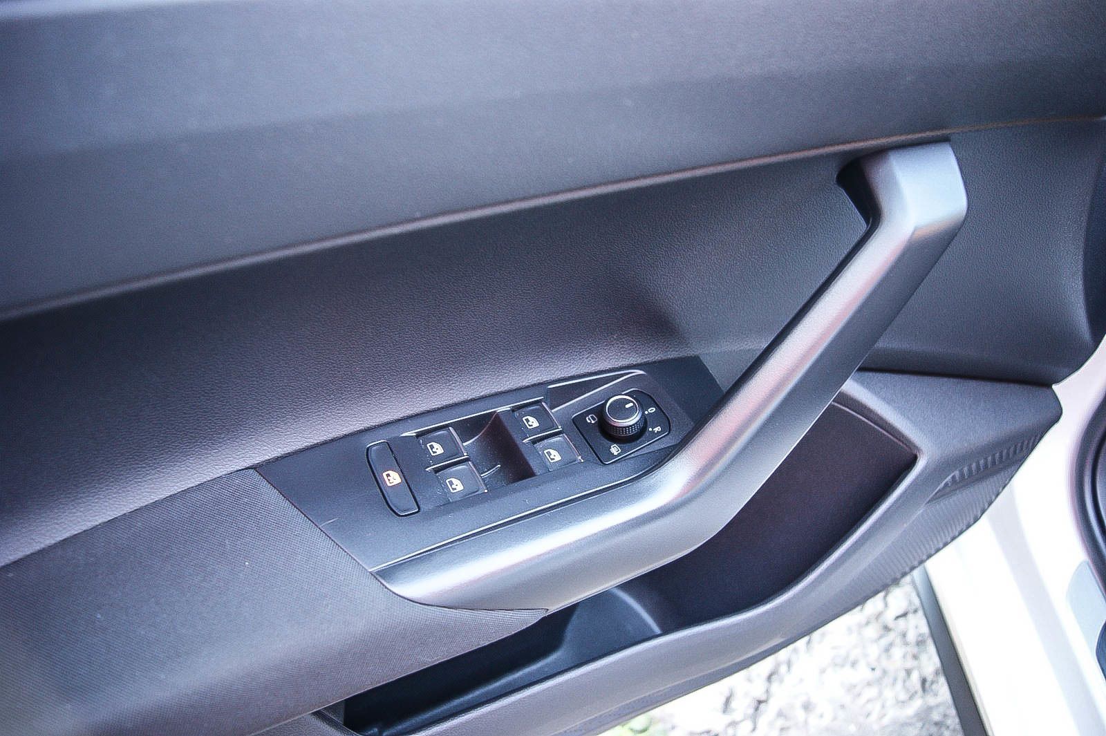 Fahrzeugabbildung Volkswagen Polo GTI 2.0 TSI DSG NAVI LED ACC SPORT 1.HAND