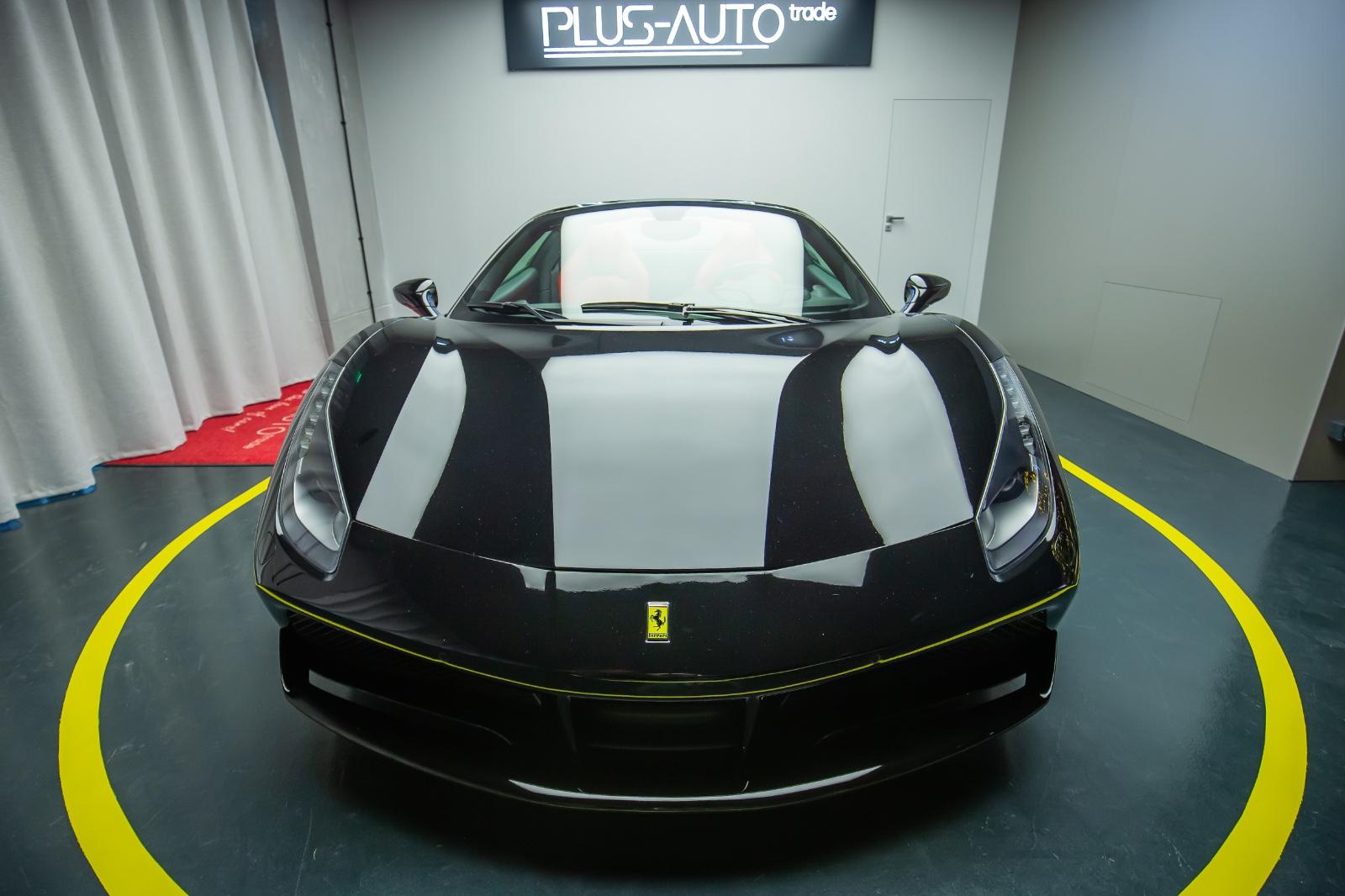 Ferrari 488 Spider LIFT, Carbon, Warranty, Well Mantaine