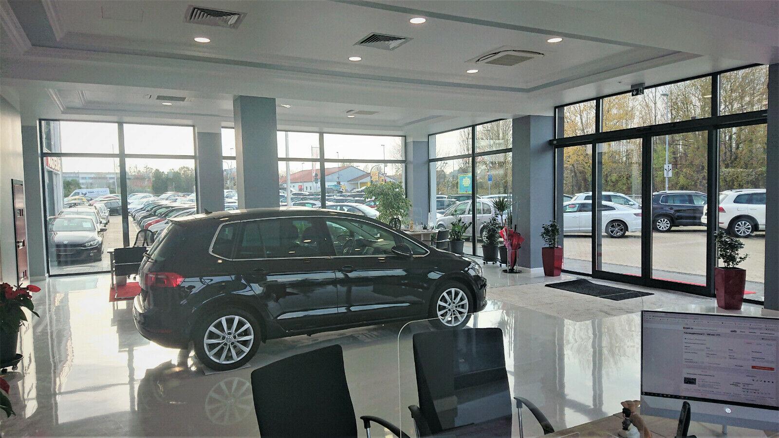 showroom-image-main