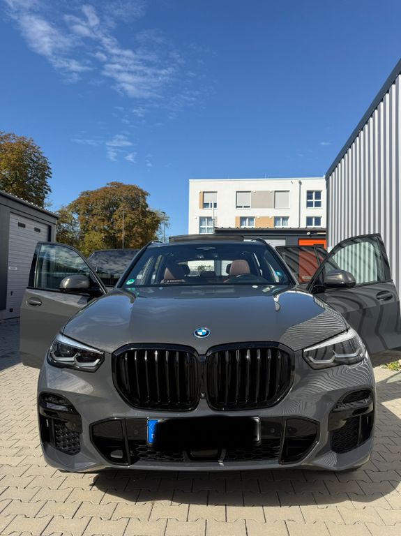 Image of BMW X5
