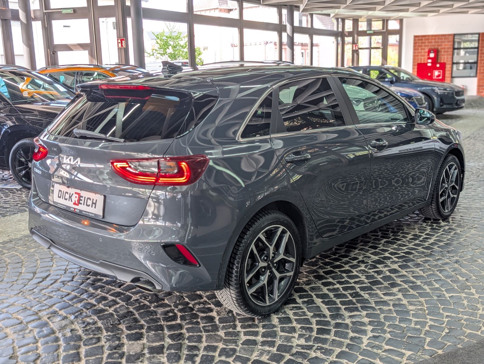 Fahrzeugabbildung Kia cee'd / Ceed 1.5 T-GDI Ultimate Style-Pk SCC JBL