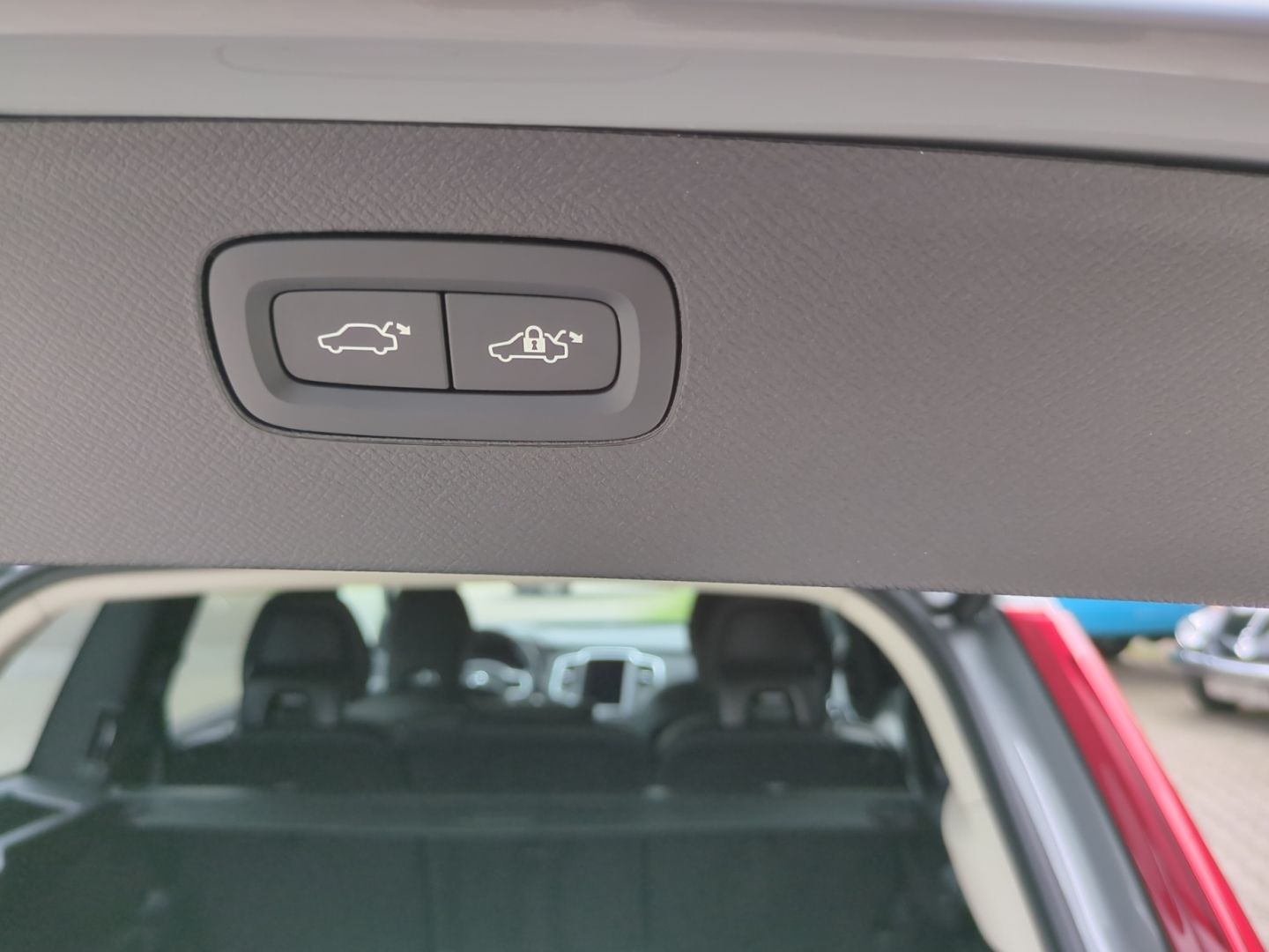 Volvo XC90 Core Recharge Plug-In Hybrid AWD 7-Sitzer S foto 15