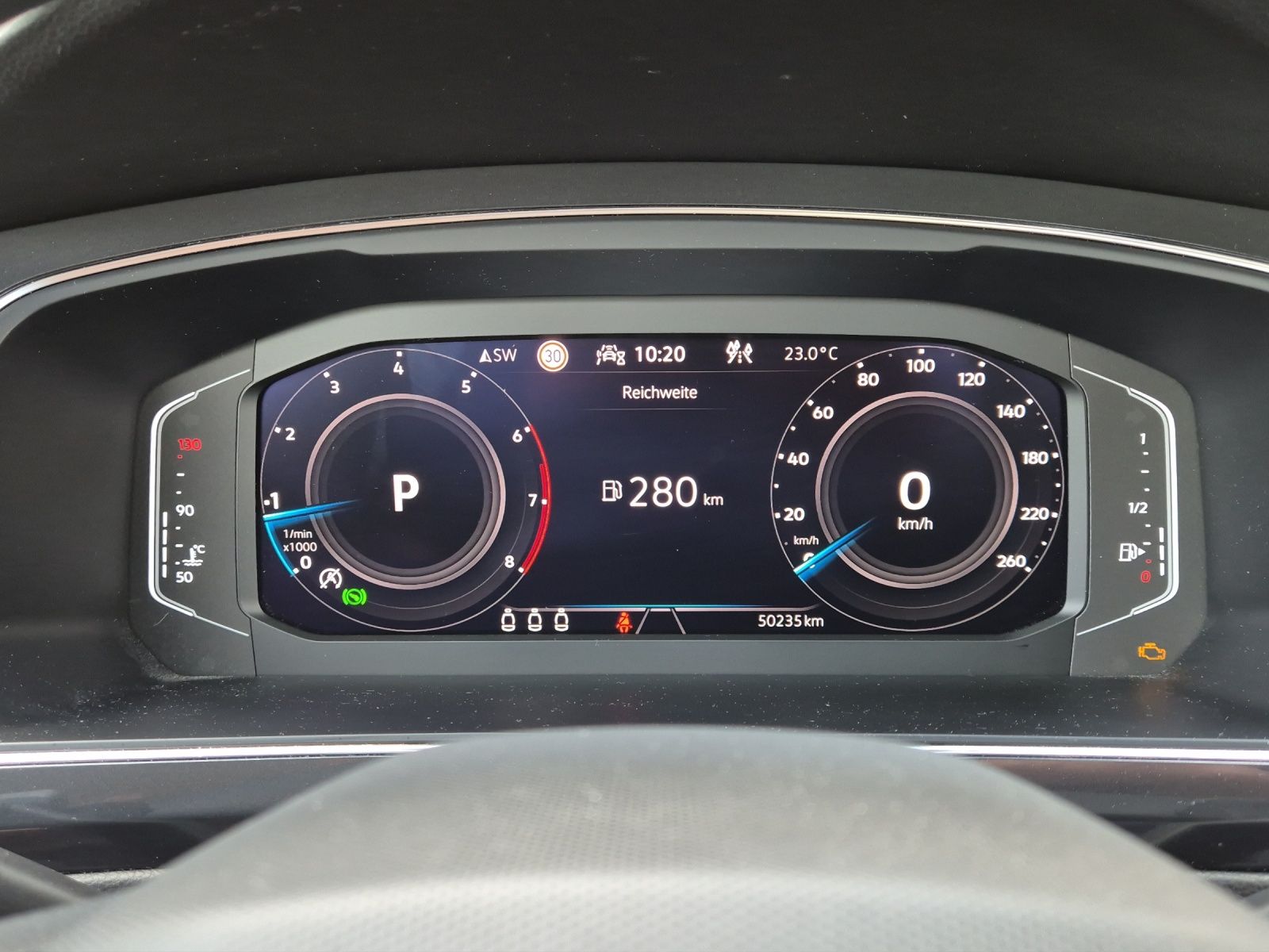 Fahrzeugabbildung Volkswagen Tiguan Allspace TSI Elegance DSG 4M Matrix Navi