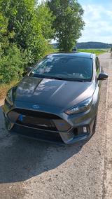 Ford Focus 2,3 EcoBoost RS, AWD, Magnetic-Grau