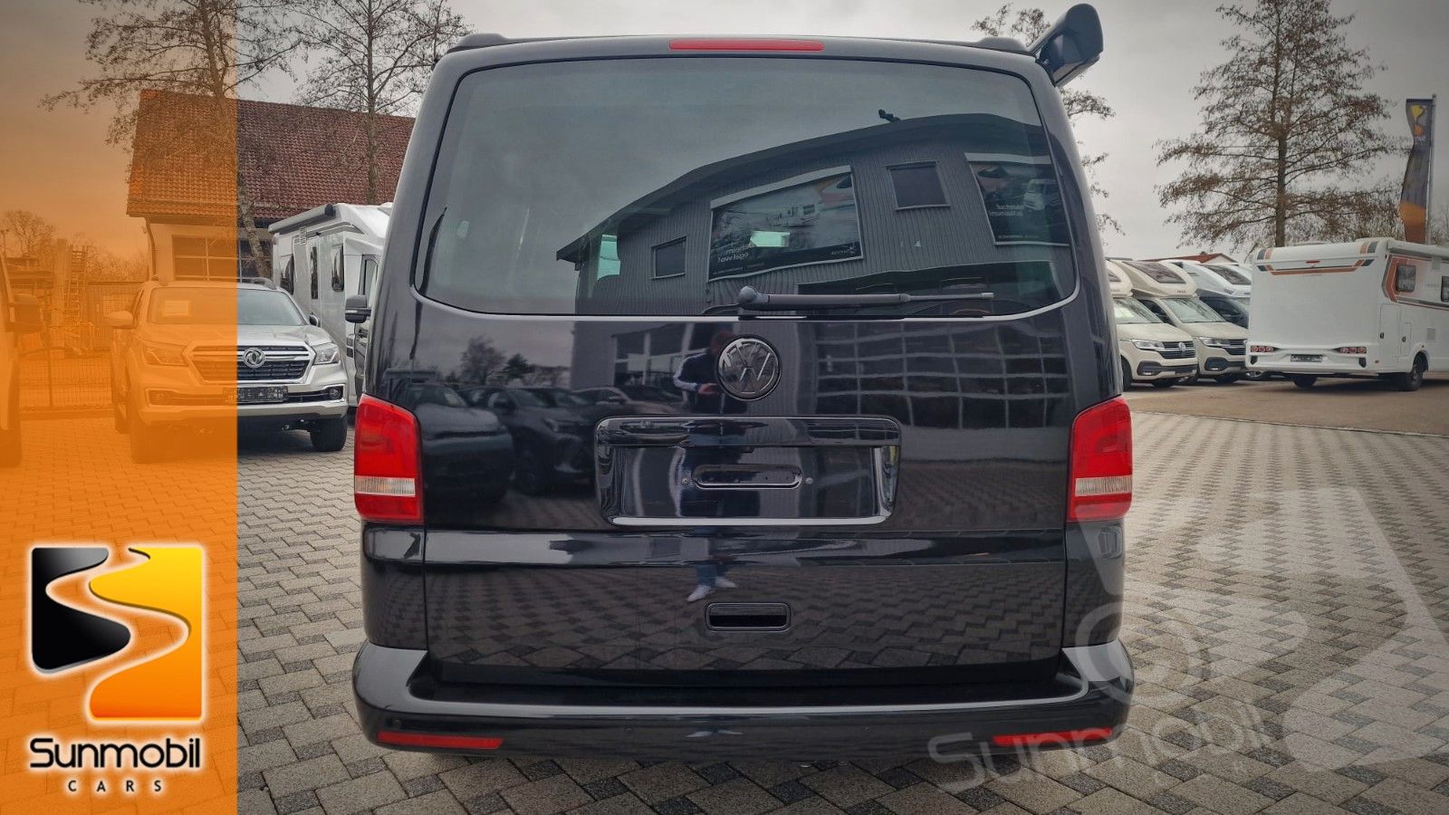 Fahrzeugabbildung Volkswagen T5 Beach Bulli CamperVan Aufstelldach