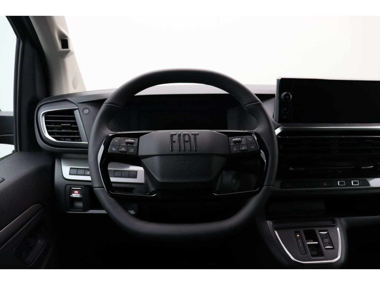 Fahrzeugabbildung Fiat Ulysse series 4 ICON L3 Diesel Totwinkelass.LED