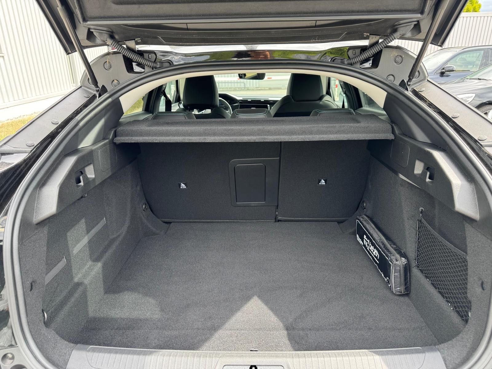 Peugeot 408 - Bild 10